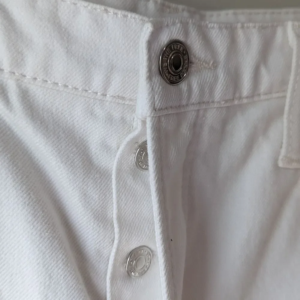 Free People We The Free Tapered‎ Baggy Boyfriend Jeans Chalk White sz 26